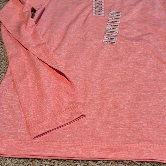 New with Tags Fish Hippie Performance T-shirt - Picture 3 of 6